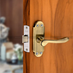 Window accessories ( latch )